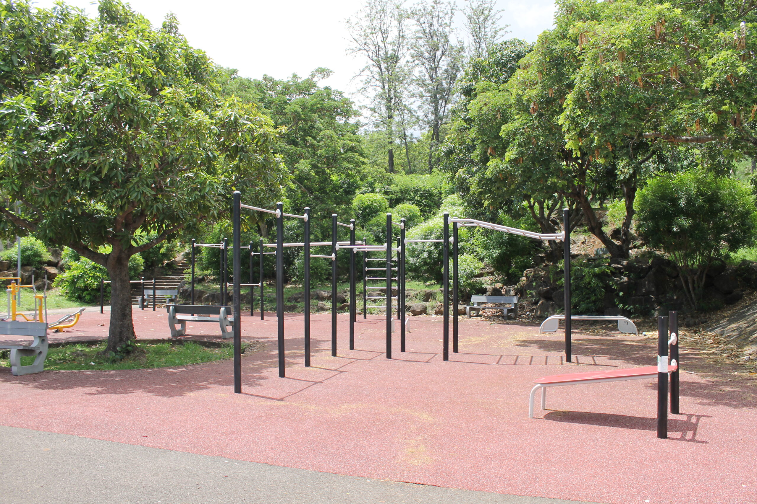 Création d'une aire de jeux et d'un espace de street work out à Parc en ciel - SAINT PAUL_2